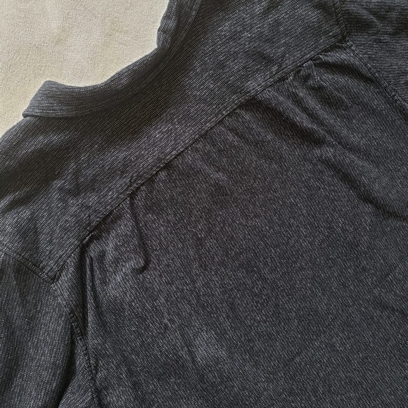 🌎 2 for $40 🌎 Soft Button Down - Picture 3 of 3